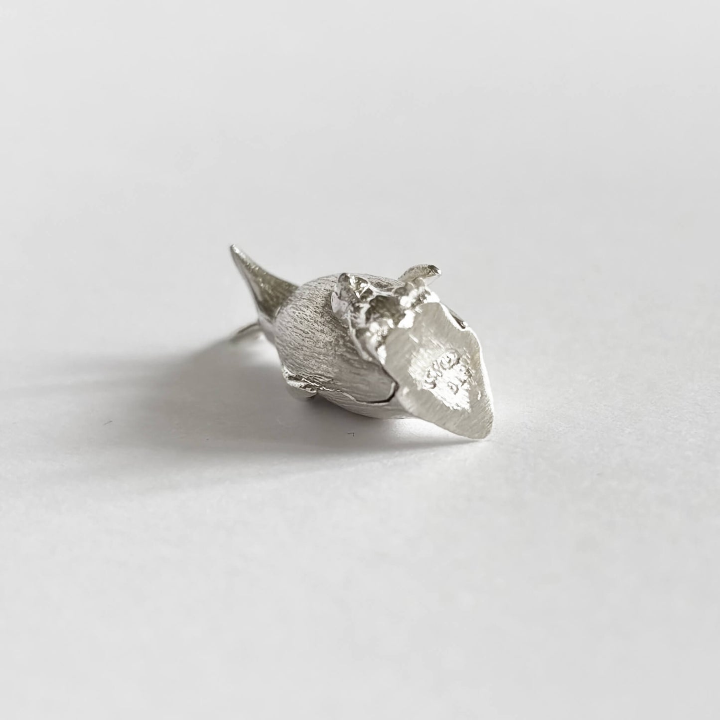 Emperor penguin and chick Charm in sterling silver
