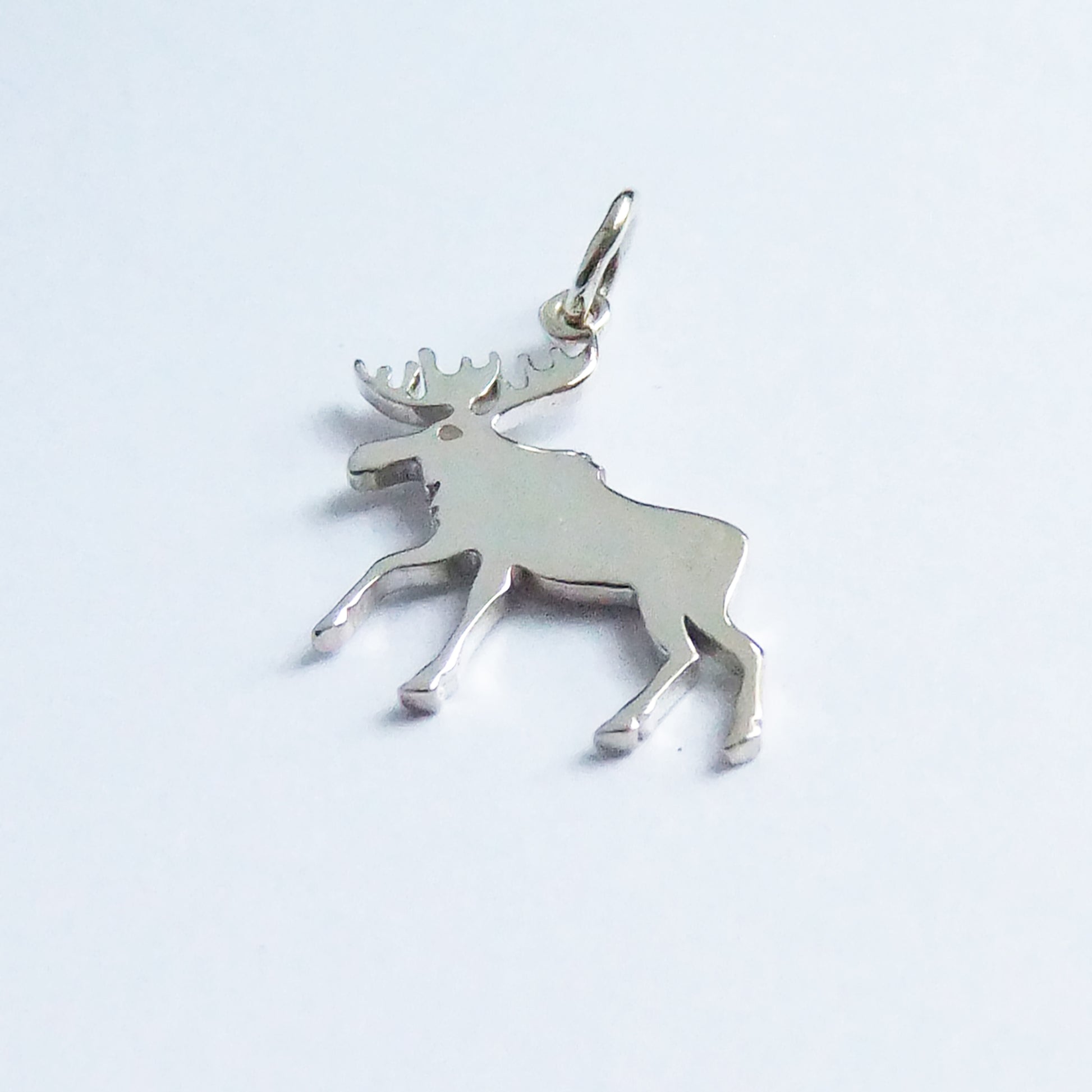 moose silhouette charm