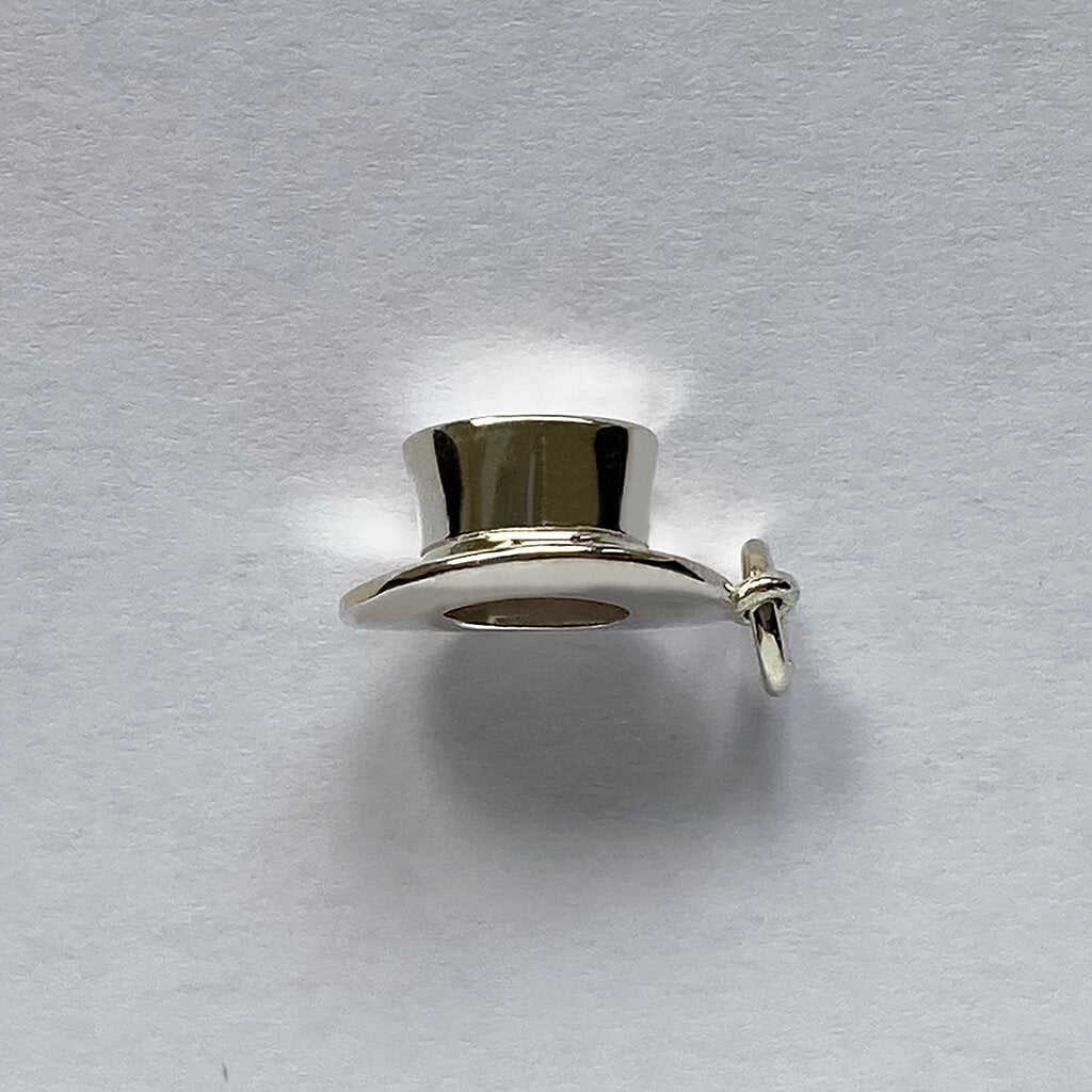 top hat charm