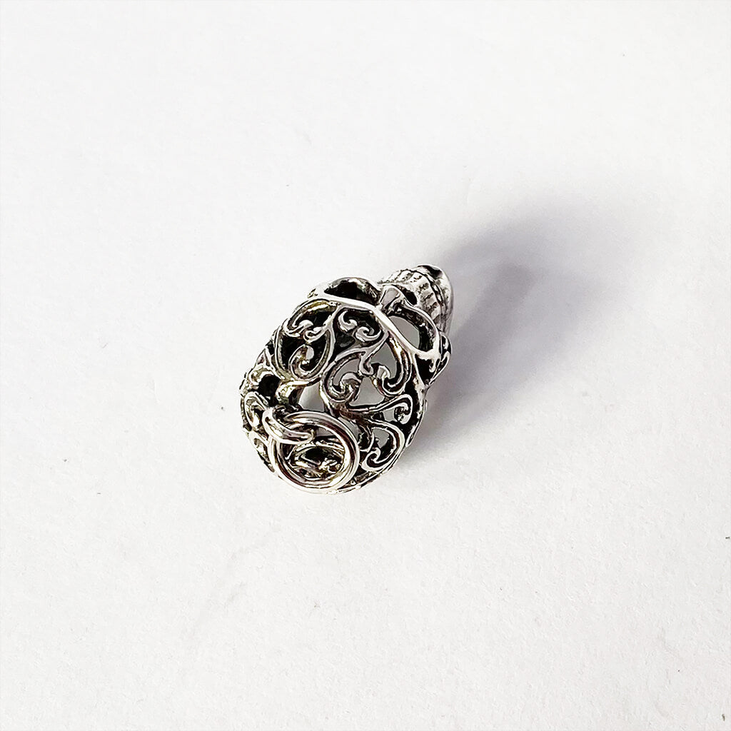 human skull charm | filigree