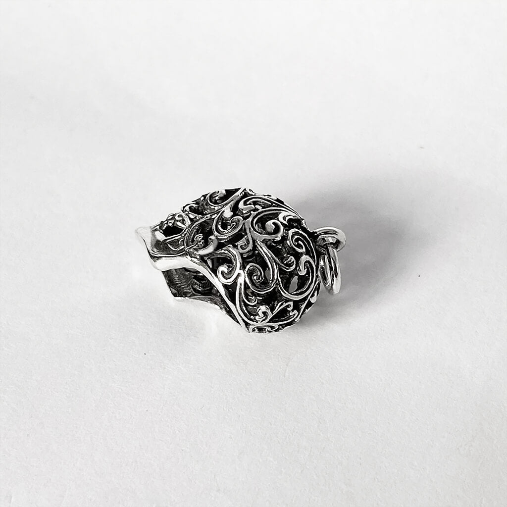 human skull charm | filigree