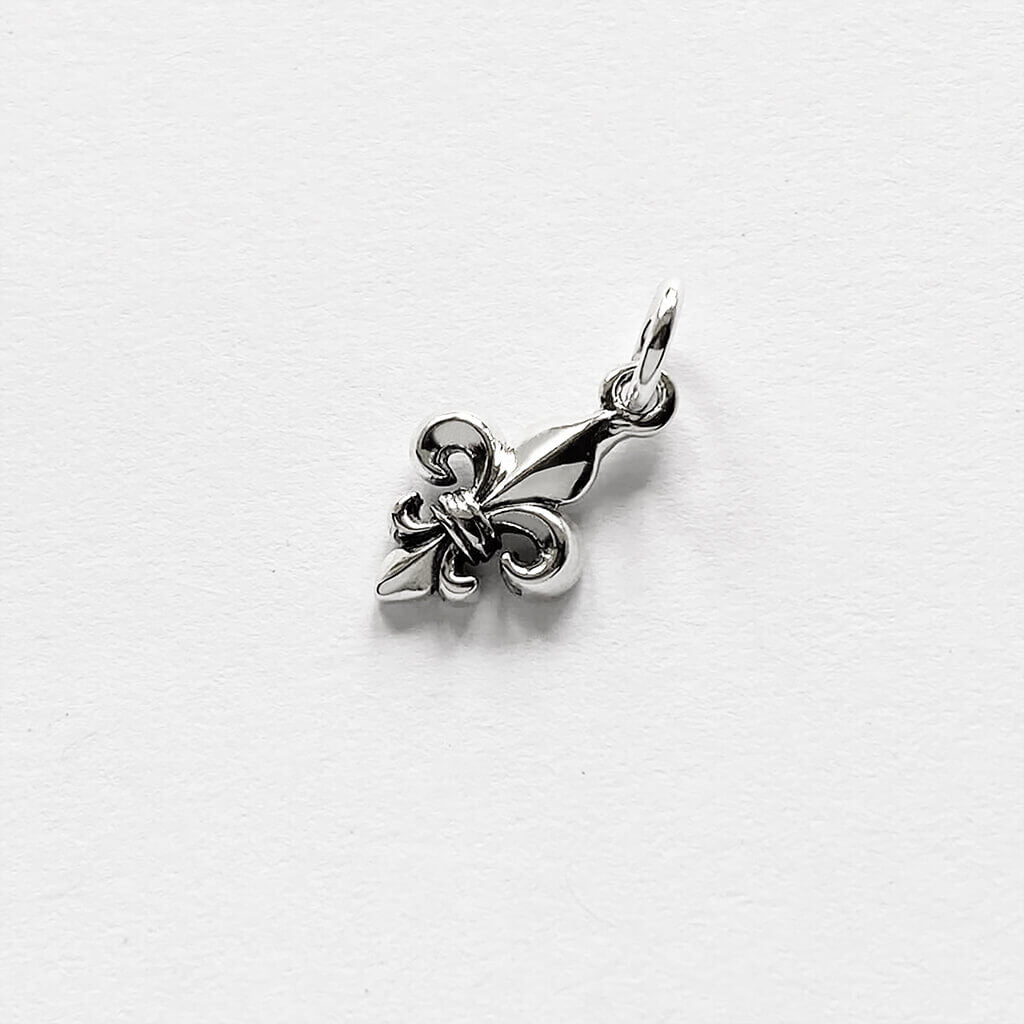 fleur de lis charm