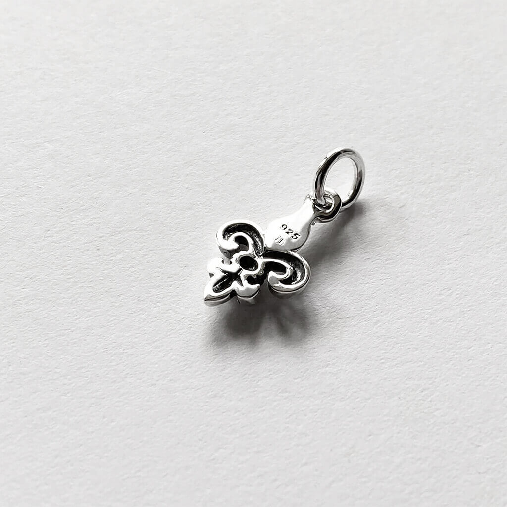 fleur de lis charm