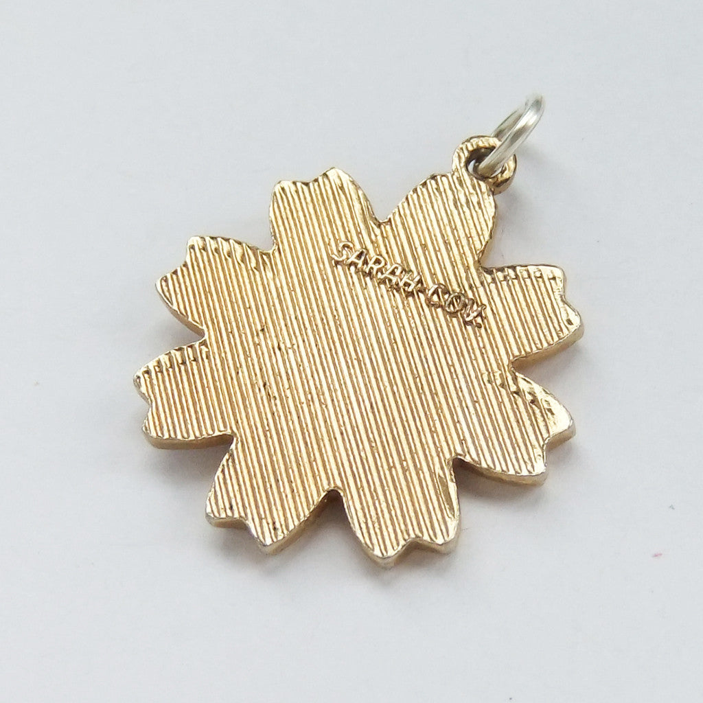 Vintage Sarah Coventry Daisy Flower Charm