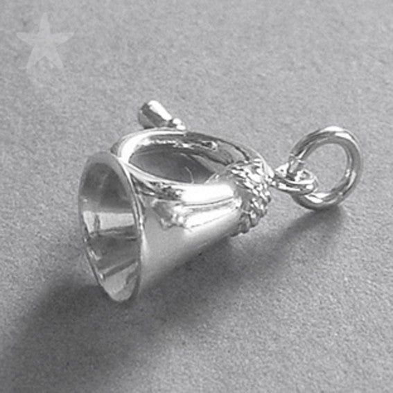 hunting horn charm