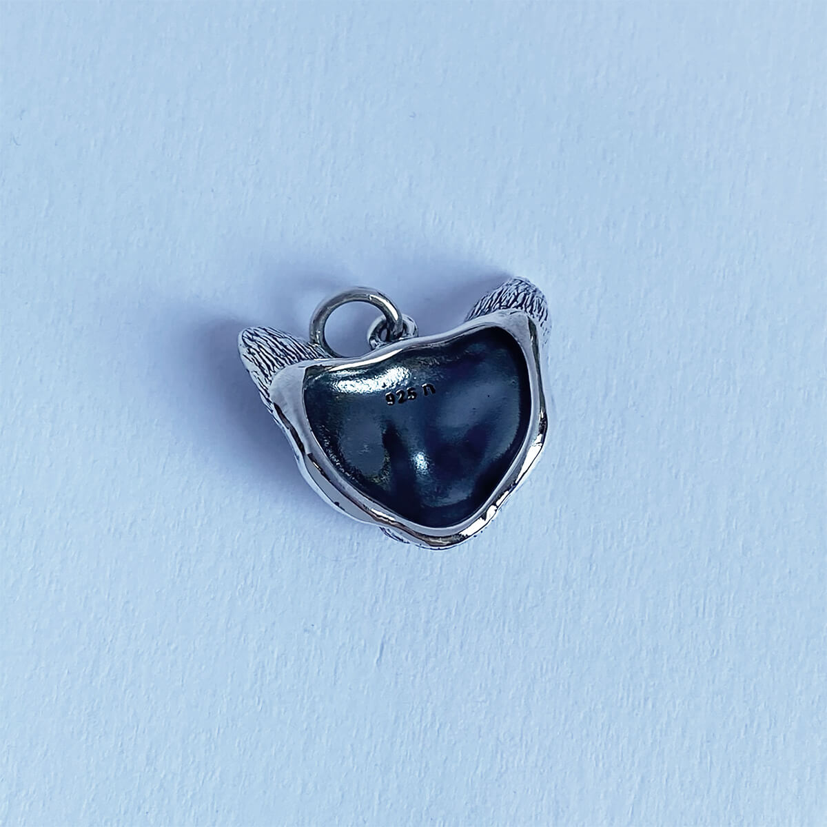 silver cat charm reverse