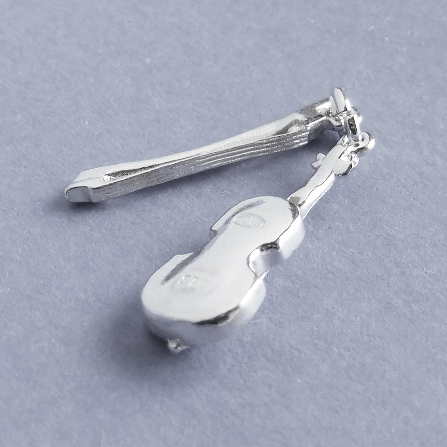 violin and bow charm