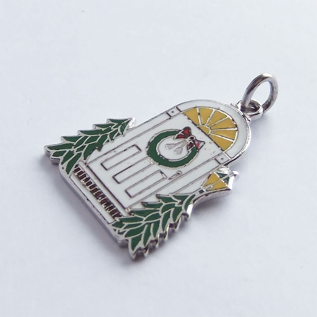 Sterling silver vintage Christmas festive welcome home charm from Charmarama